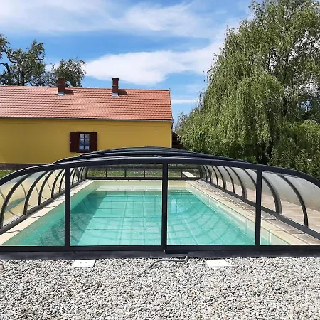 Holiday home Marfi Vendeghaz